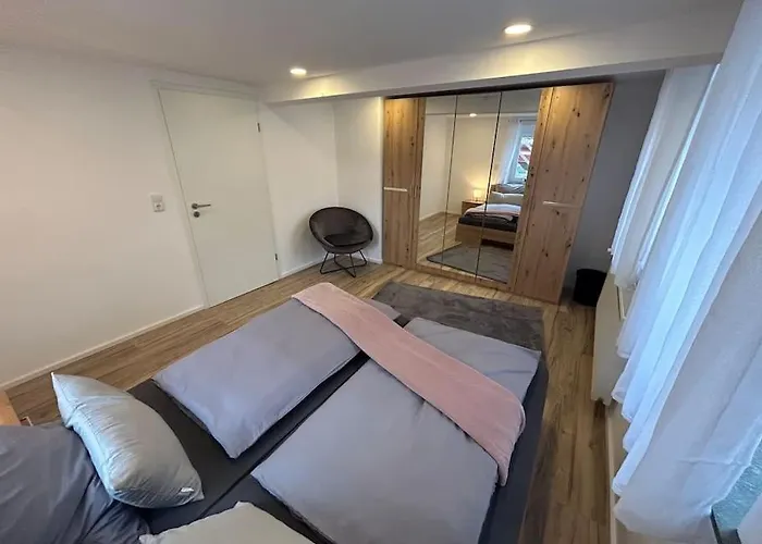 Zur Fröhlichkeit Apartment *